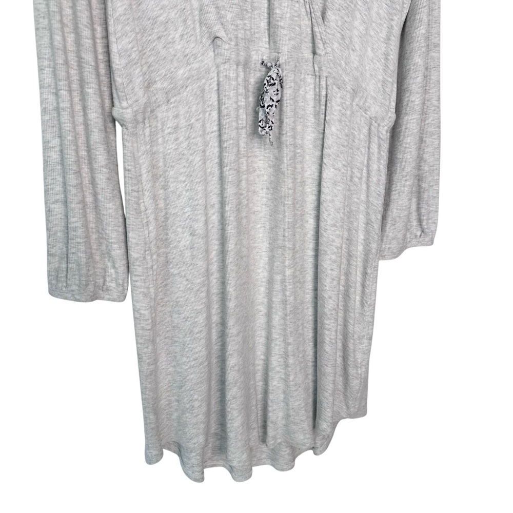 Roller Rabbit Gray V-neck Ribbed Dress Size Medium - Picture 3 of 7
